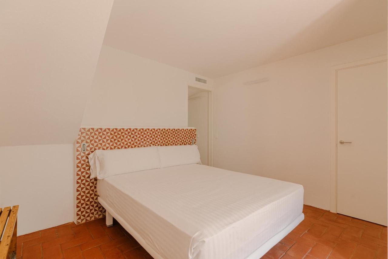 Flateli Santa Clara 31 Apartment Girona Bagian luar foto
